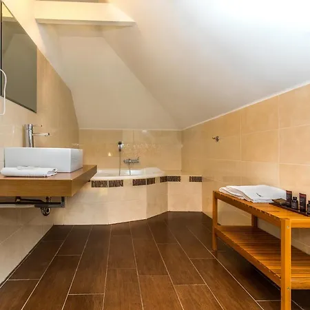 Cartellone Hotel